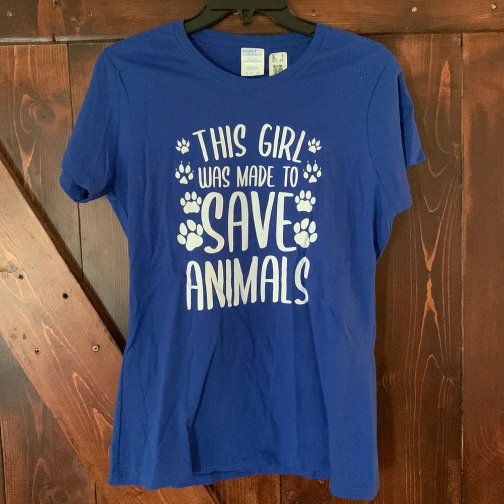 Graphic t-shirt, never worn.